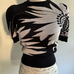 Short sleeve sweater. Kate Spade